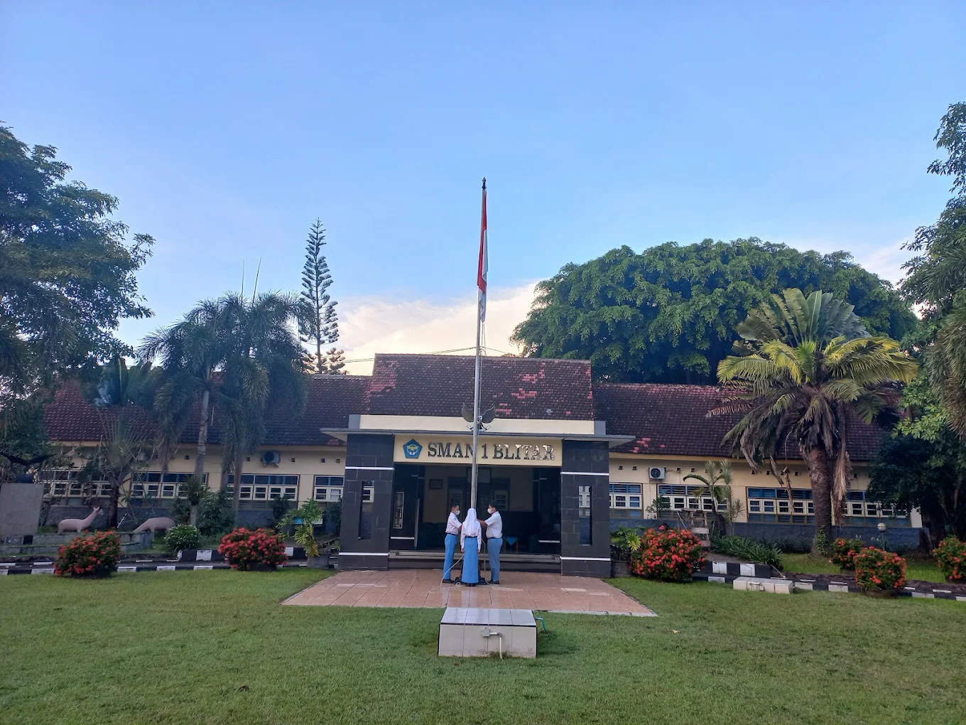 Sekolah 4